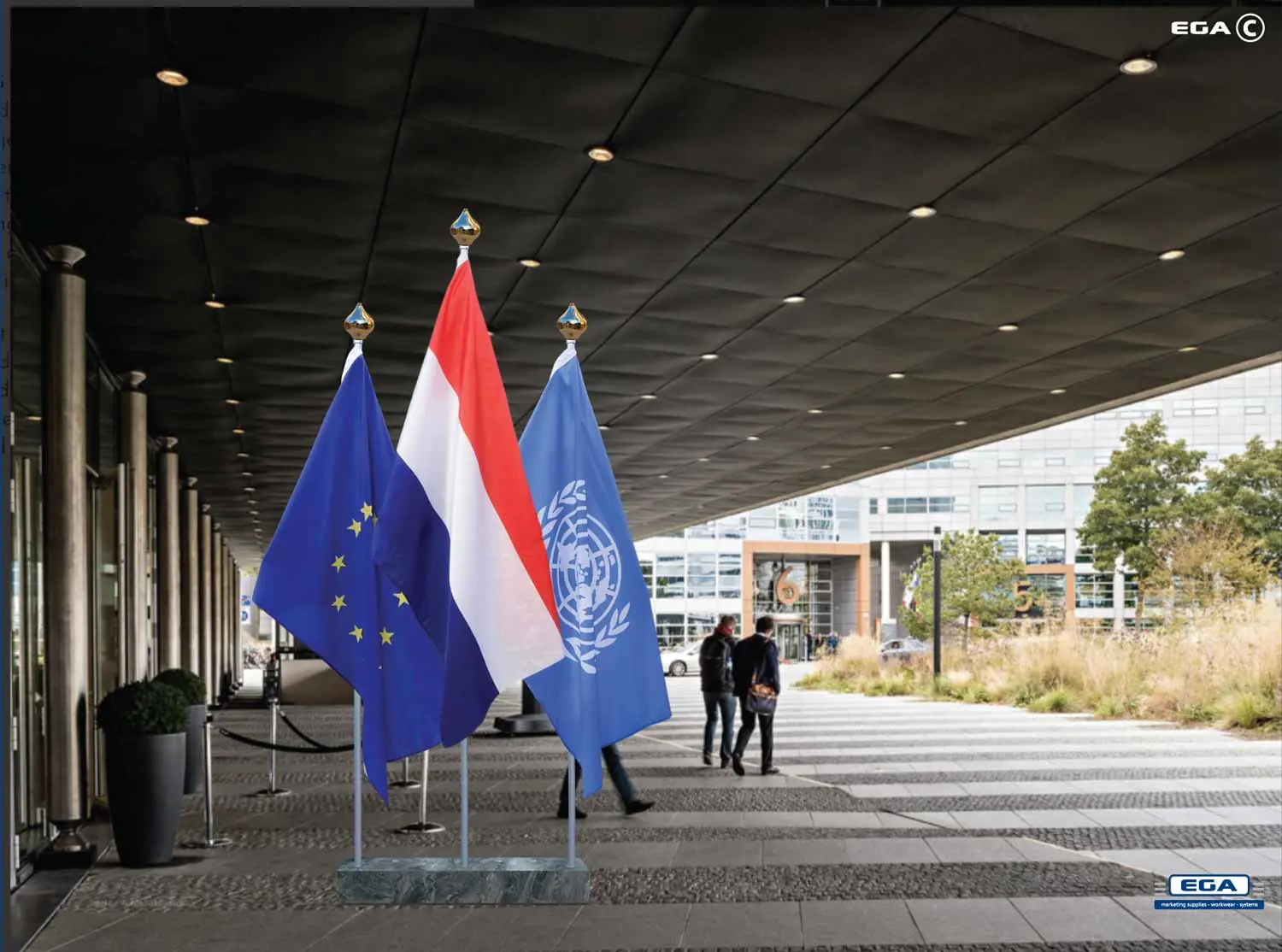 Flagspreader - Image 6